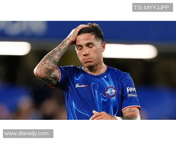 切尔西更衣室风波升级斯特林与恩佐训练场冲突引发关注